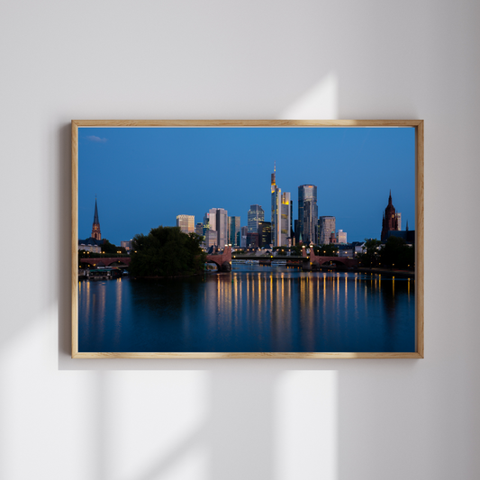 Frankfurt in blauer Stunde